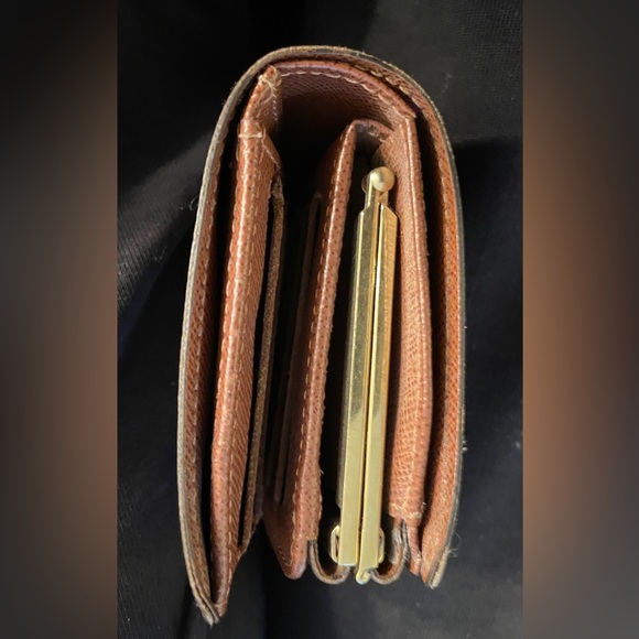 Louis Vuitton Monogram Bifold Wallet - Picture 6 of 12